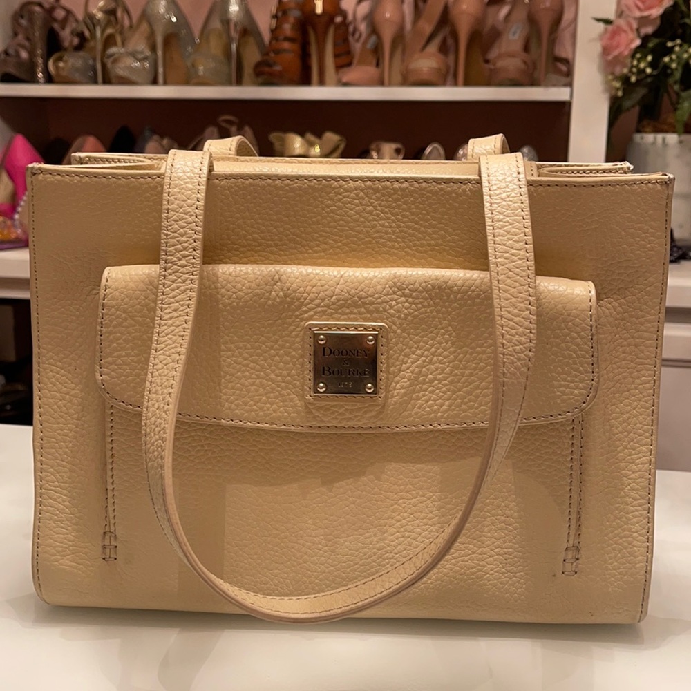 Leather Beige Dooney & Bourke handbag